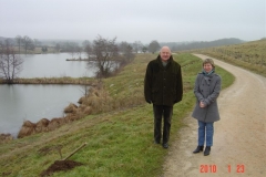 Découverte du site de l'Etang Fouché en compagnie de Mr Claude CHAVE, Maire d'Arnay le Duc et Madame Jocelyne RAMEAU, directrice de l'école pivée Jeanne d'Arc le 23 janvier 20110.