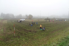 Pose des jalons 10 novembre 2022 afforestation pédagogique biodiverse de Saulon la chapelle.